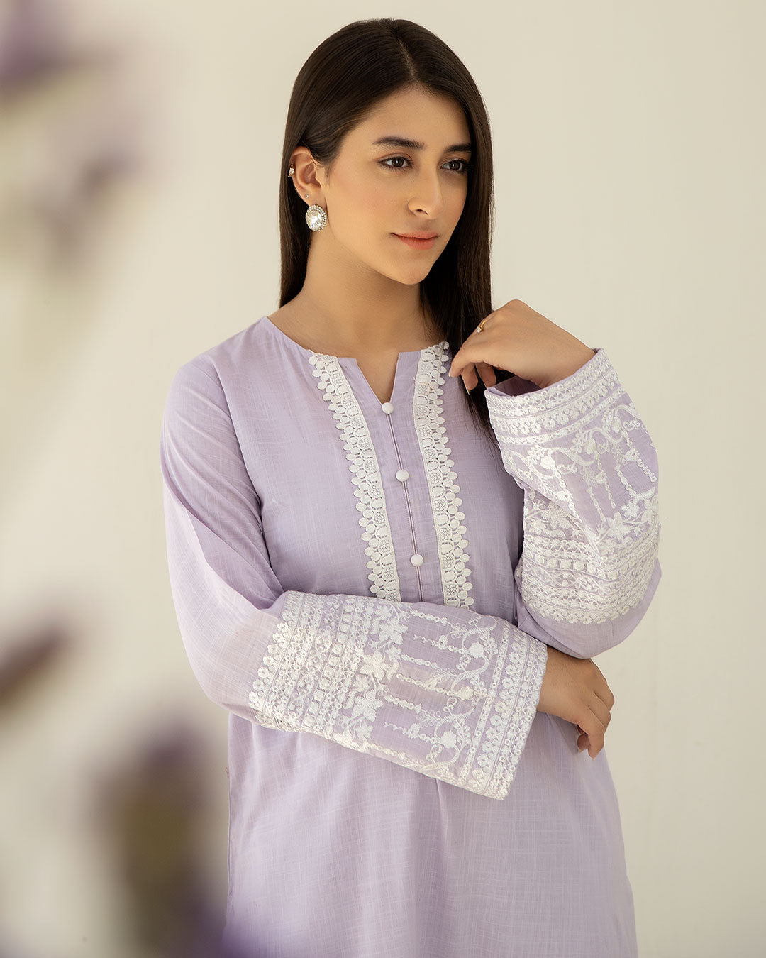 Embroidered Lawn suit - 2 piece -002