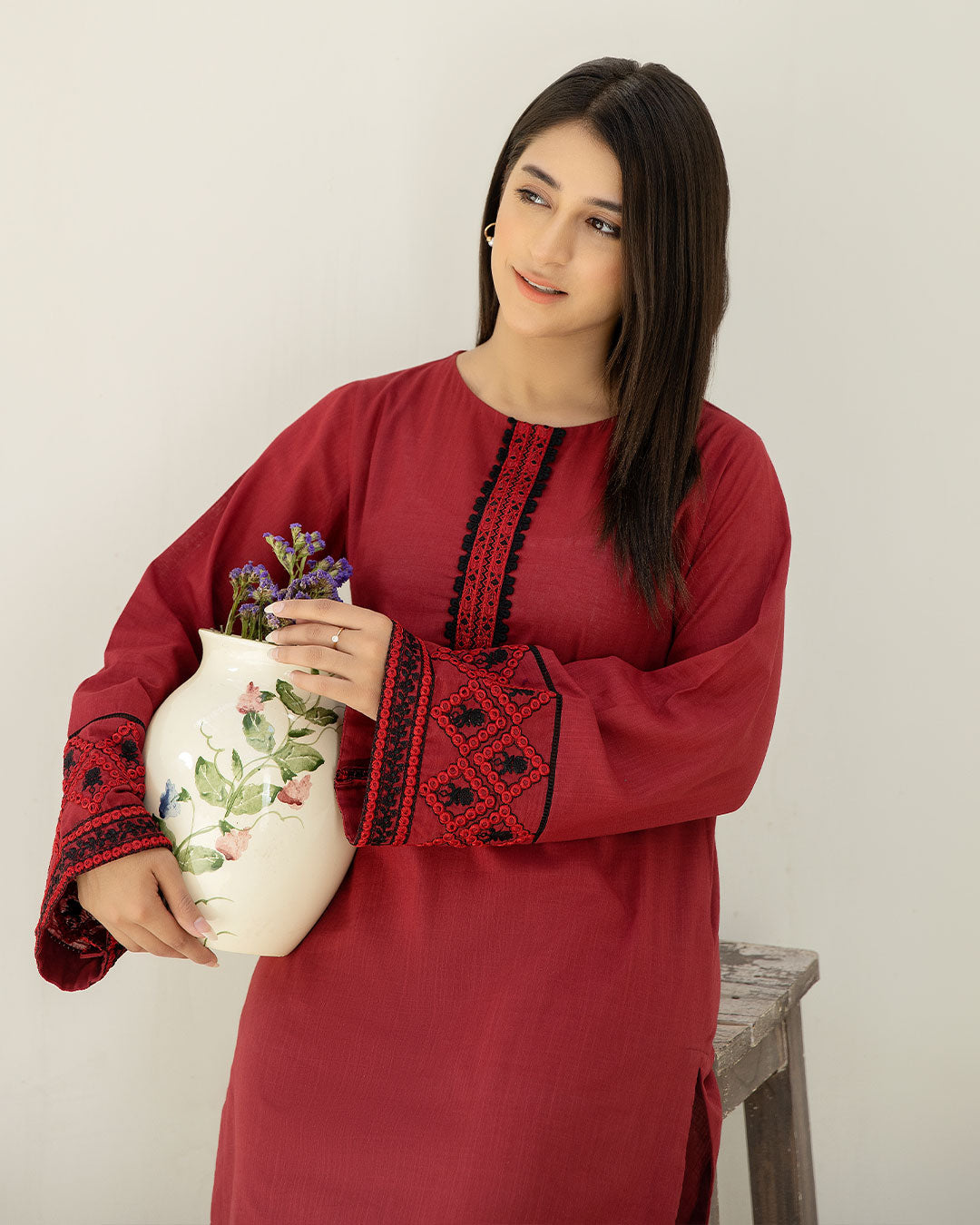 Embroidered Lawn suit - 2 piece -003